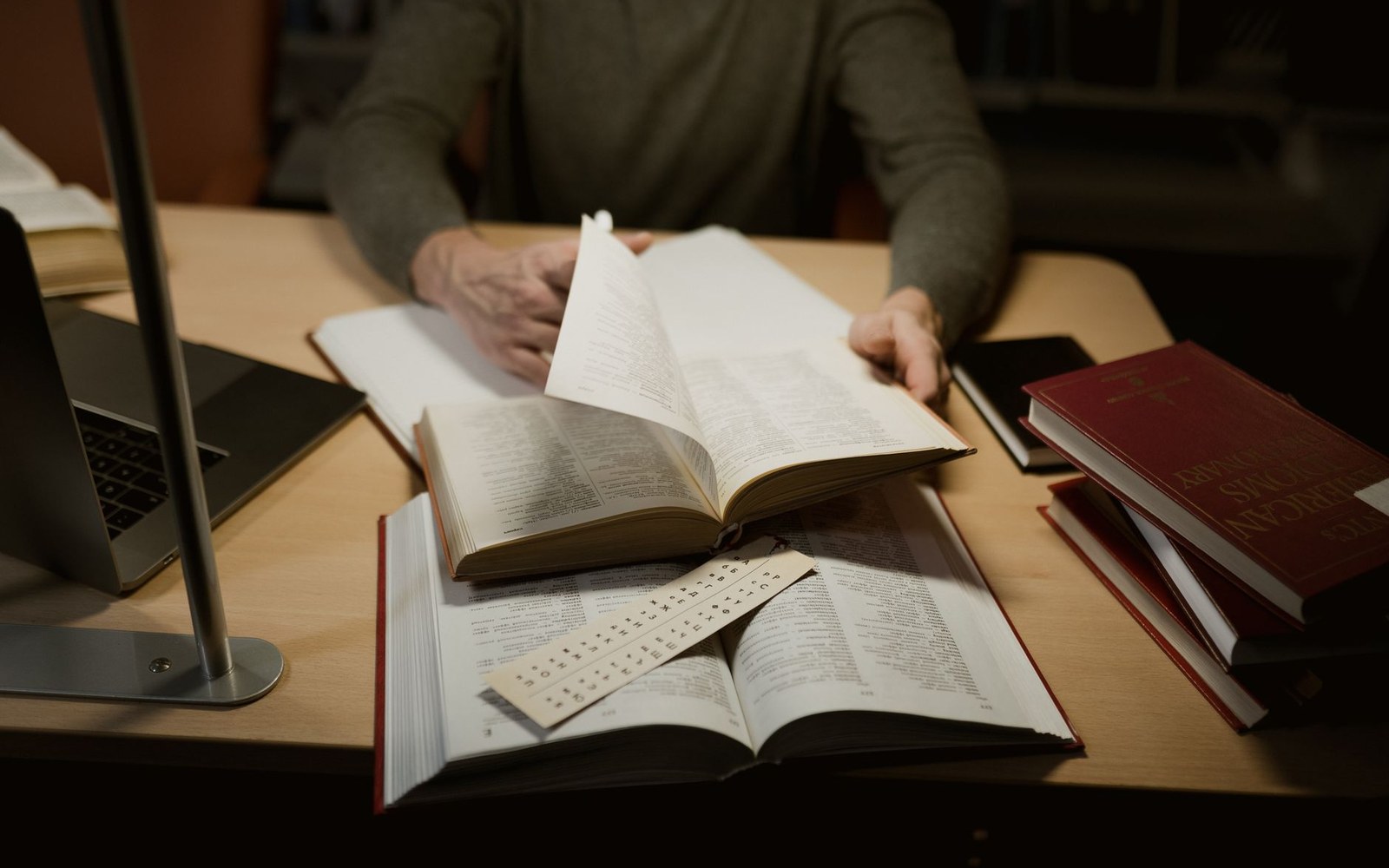 Reading Without Retaining — What Is Happening